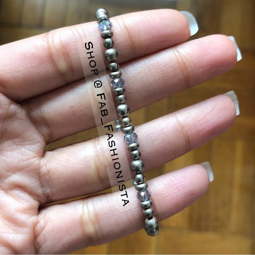 Sterling Silver Beaded crystal stretch bracelet silver blue